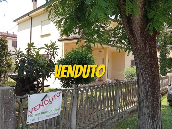 casa indipendente in vendita a Conselice