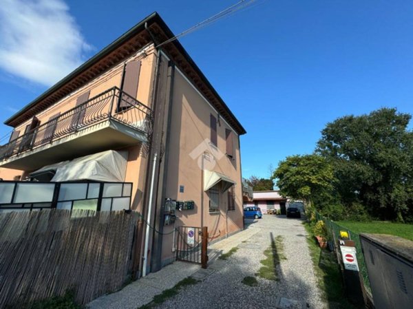 appartamento in vendita a Conselice in zona Lavezzola