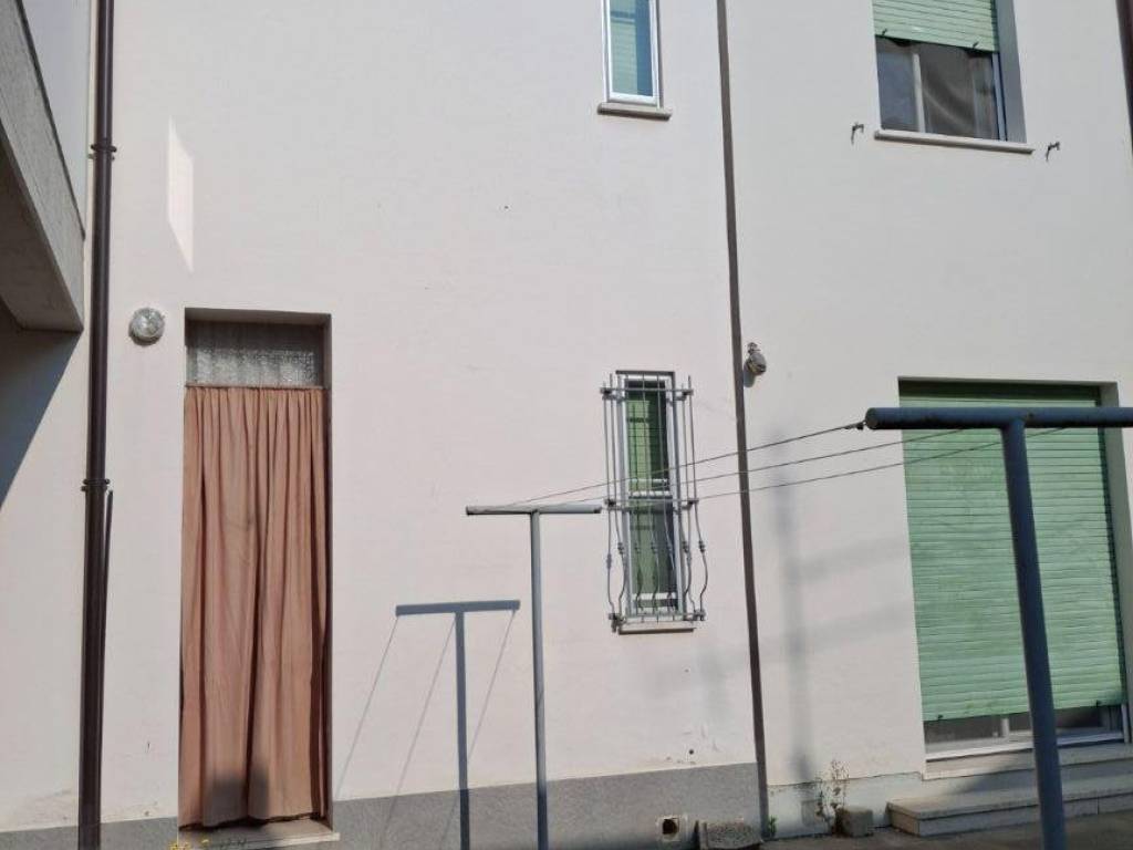 casa indipendente in vendita a Conselice