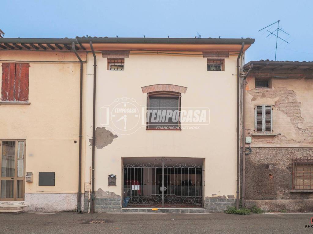 casa indipendente in vendita a Conselice
