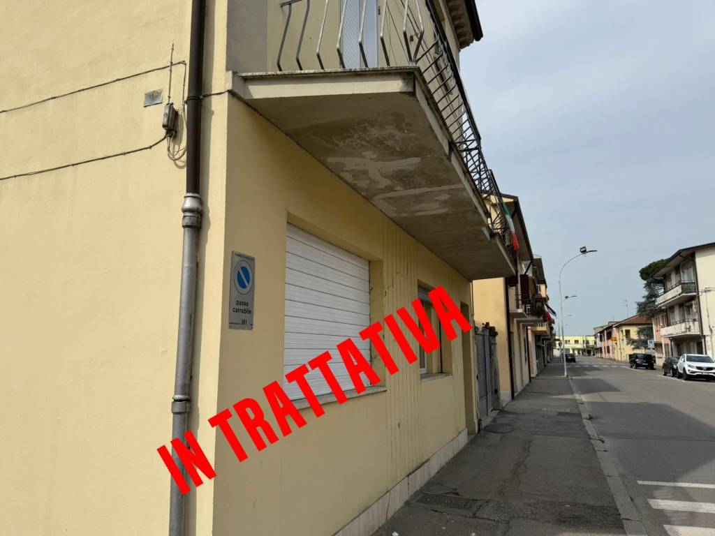 casa indipendente in vendita a Conselice