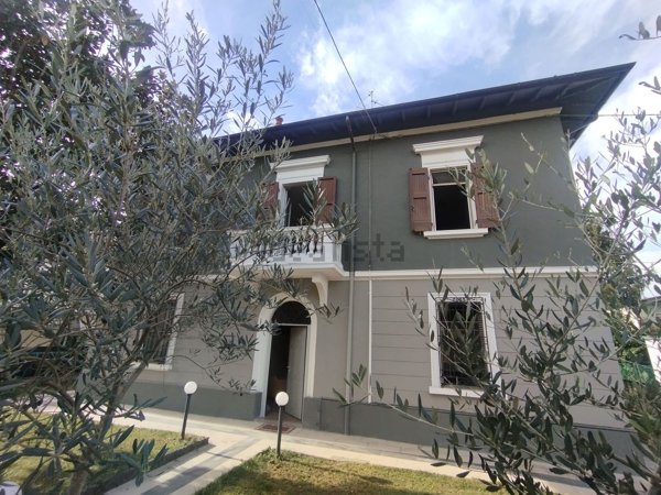 casa indipendente in vendita a Conselice