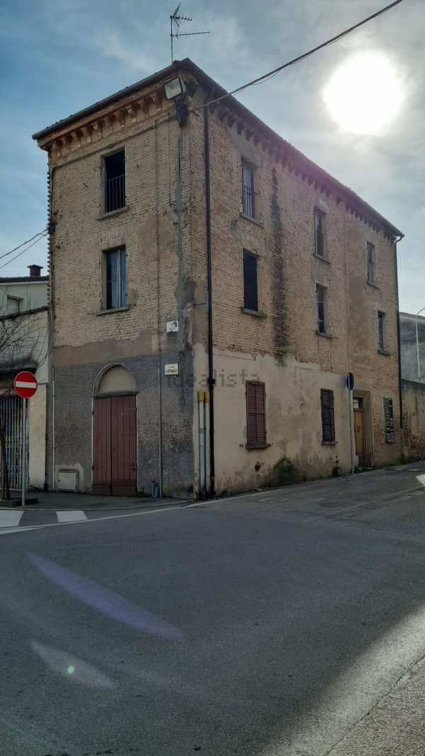 casa indipendente in vendita a Conselice