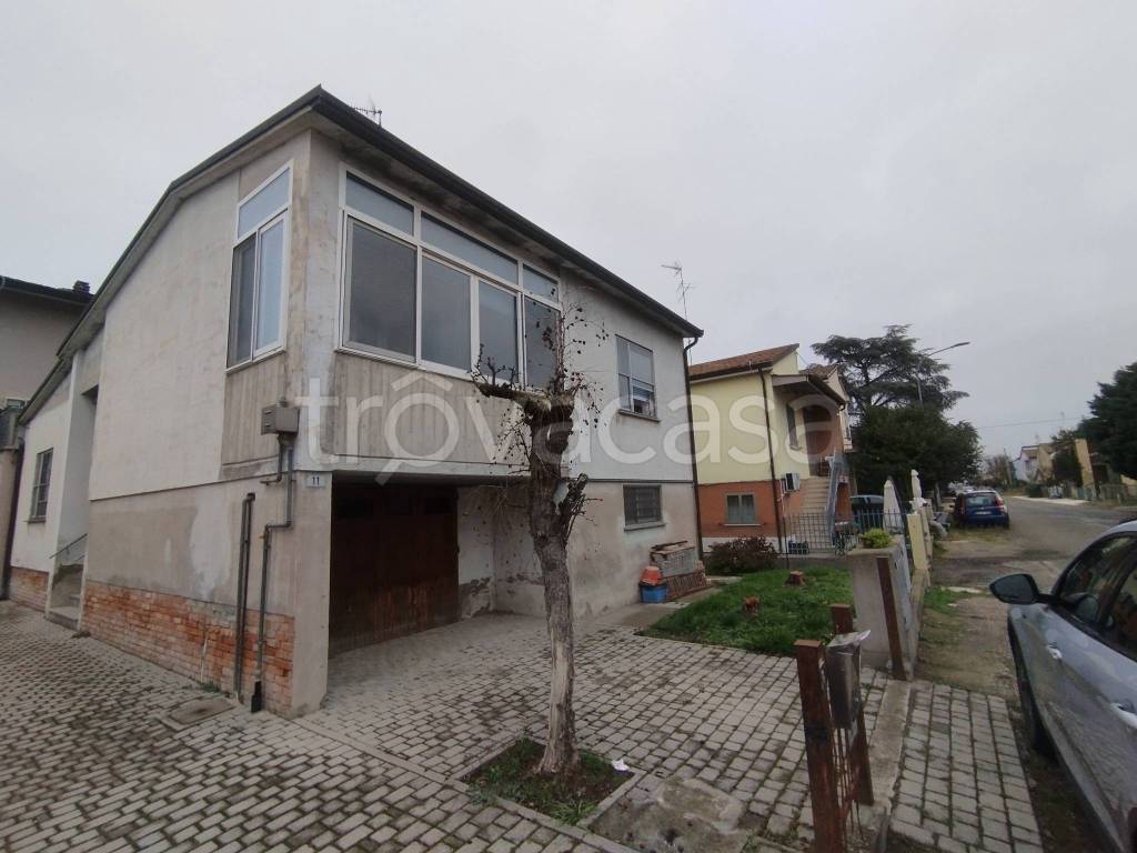 casa indipendente in vendita a Conselice