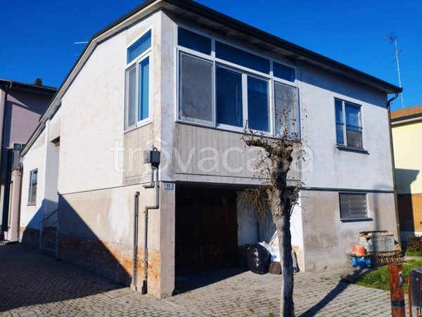 casa indipendente in vendita a Conselice