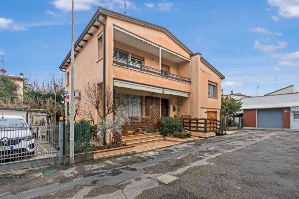 casa indipendente in vendita a Conselice