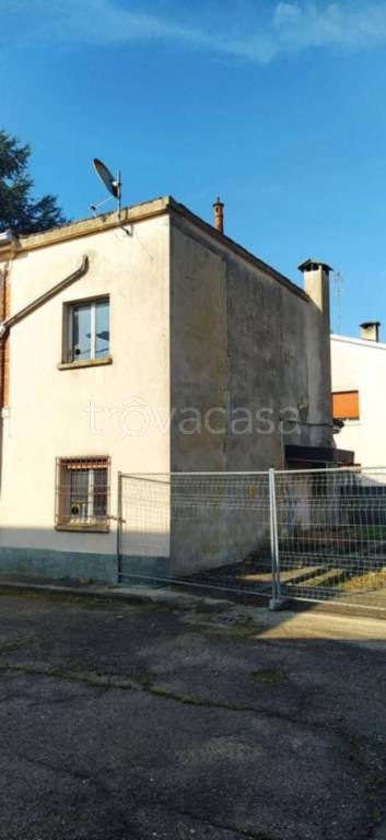 casa indipendente in vendita a Conselice in zona Lavezzola