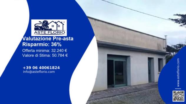 locale commerciale in vendita a Conselice