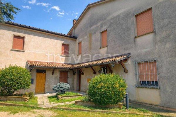 casa indipendente in vendita a Conselice