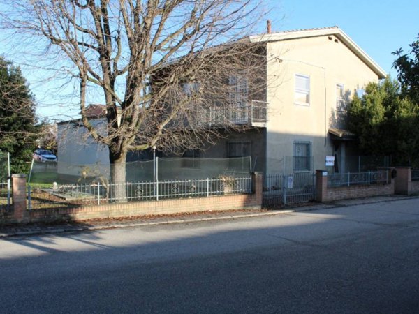 casa indipendente in vendita a Conselice in zona Lavezzola