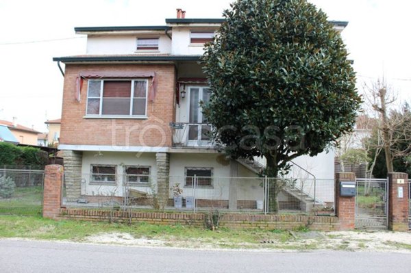 casa indipendente in vendita a Conselice in zona Lavezzola