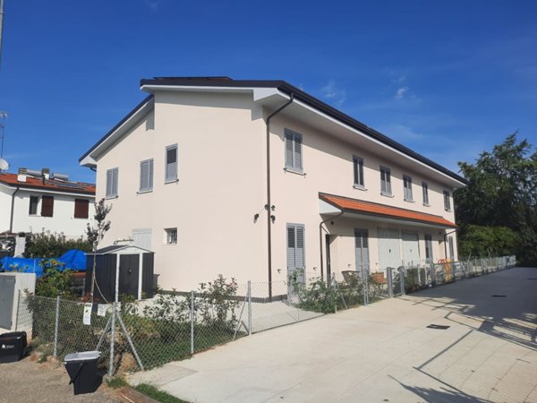 casa indipendente in vendita a Conselice