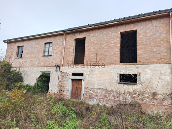 casa indipendente in vendita a Conselice