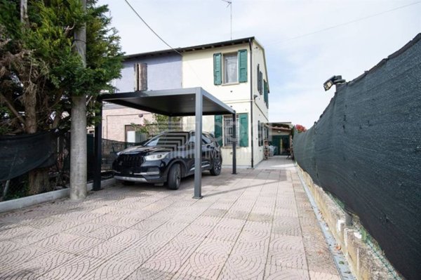 casa indipendente in vendita a Conselice