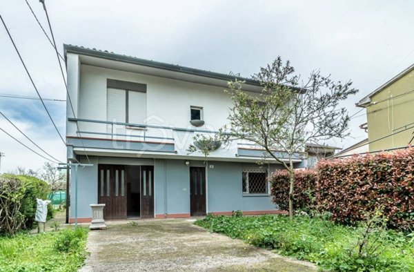 casa indipendente in vendita a Conselice