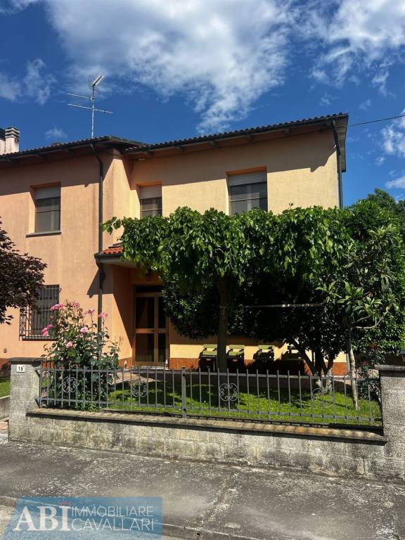 casa indipendente in vendita a Conselice