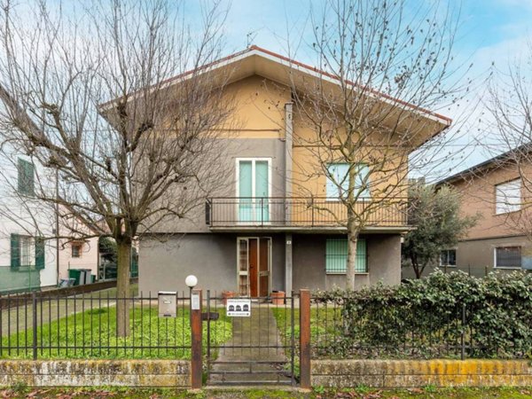 casa indipendente in vendita a Conselice in zona Lavezzola
