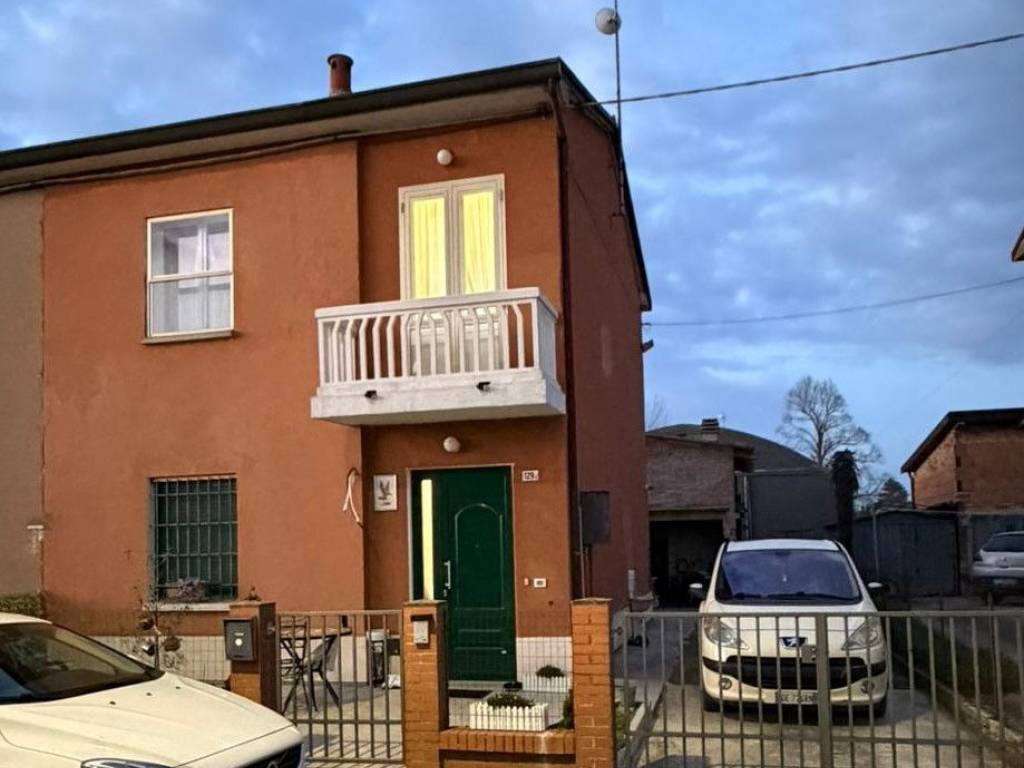 casa indipendente in vendita a Conselice