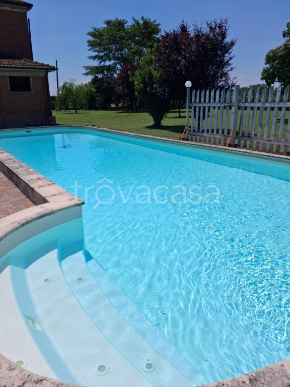 casa indipendente in vendita a Conselice