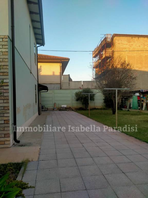 casa indipendente in vendita a Conselice