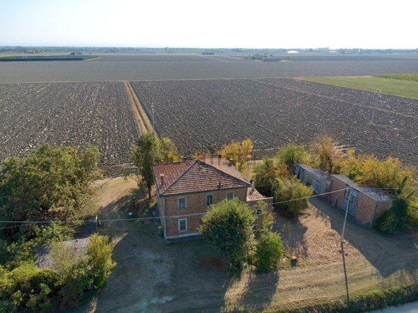 casa indipendente in vendita a Conselice in zona Chiesanuova