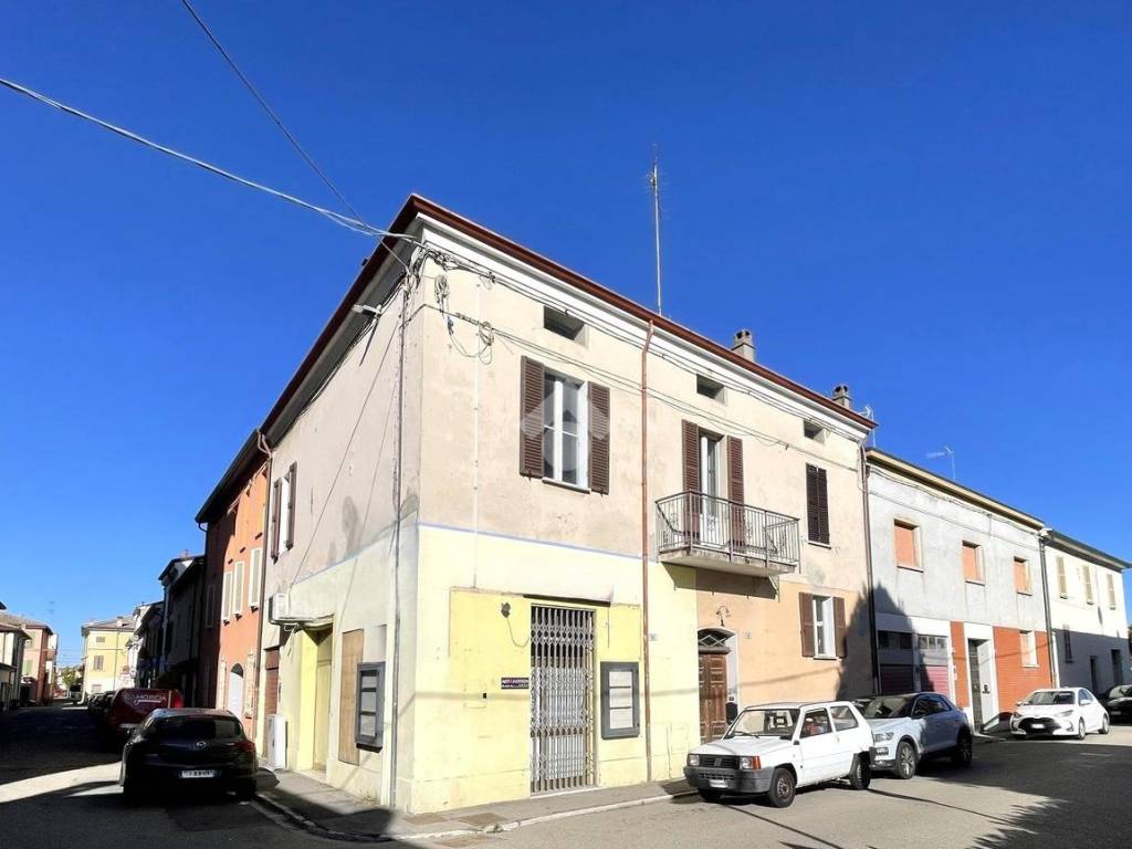 casa indipendente in vendita a Cotignola