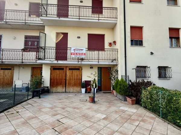 casa indipendente in vendita a Cotignola in zona Barbiano