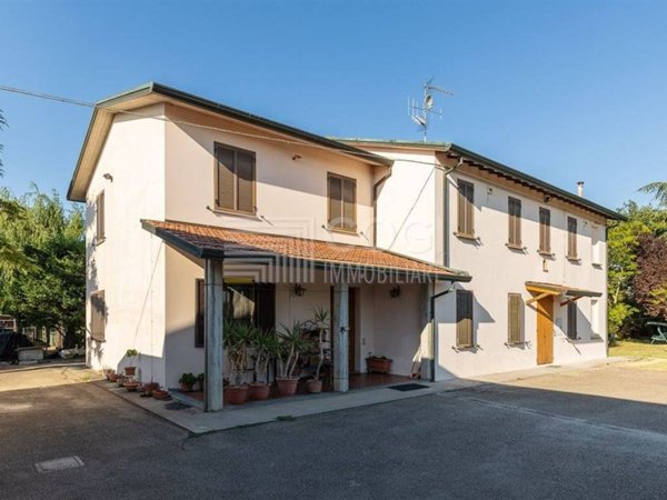 casa indipendente in vendita a Cotignola in zona Barbiano