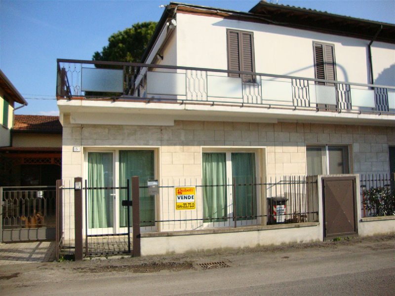 appartamento in vendita a Faenza in zona Reda