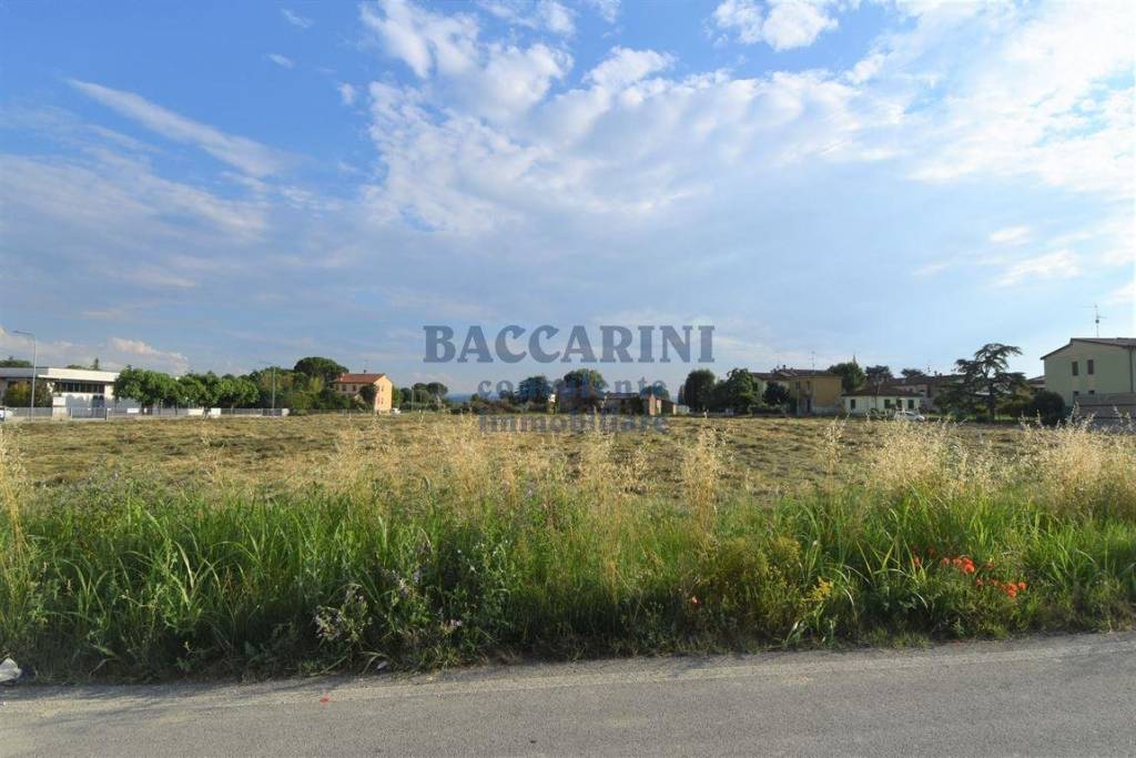 terreno edificabile in vendita a Faenza in zona Reda