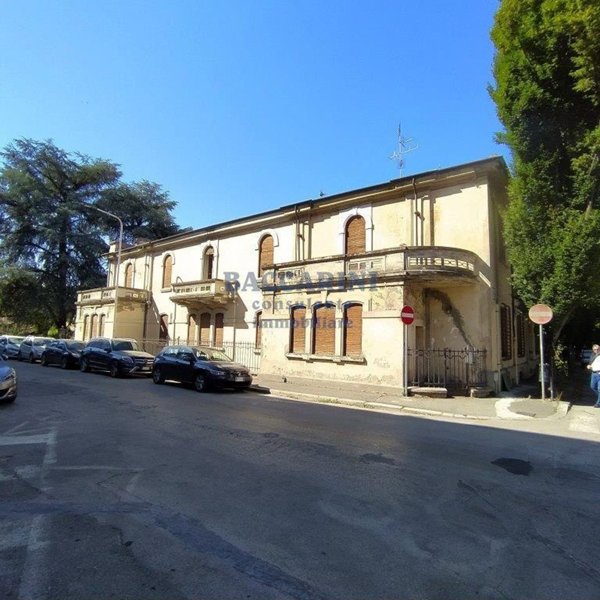 casa indipendente in vendita a Faenza
