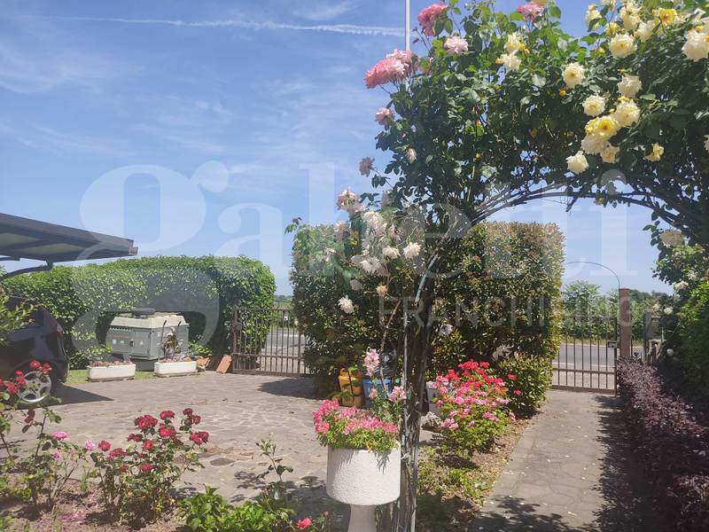 casa indipendente in vendita a Faenza