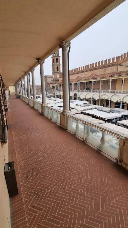 appartamento in vendita a Faenza in zona Centro Storico