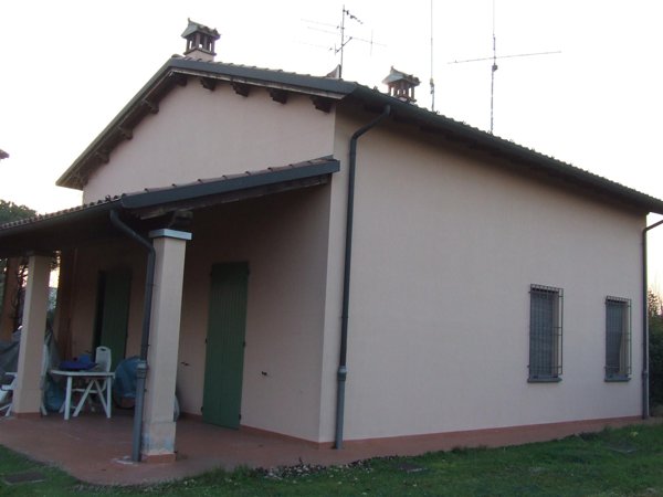 casa indipendente in vendita a Faenza in zona Reda