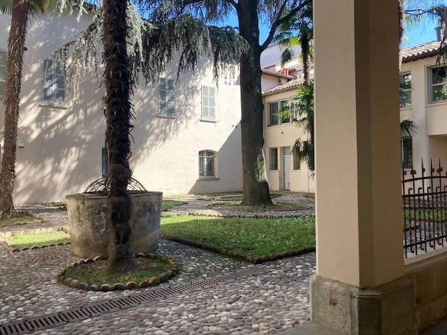 appartamento in vendita a Faenza in zona Centro Storico