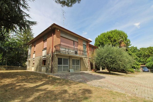 casa indipendente in vendita a Faenza
