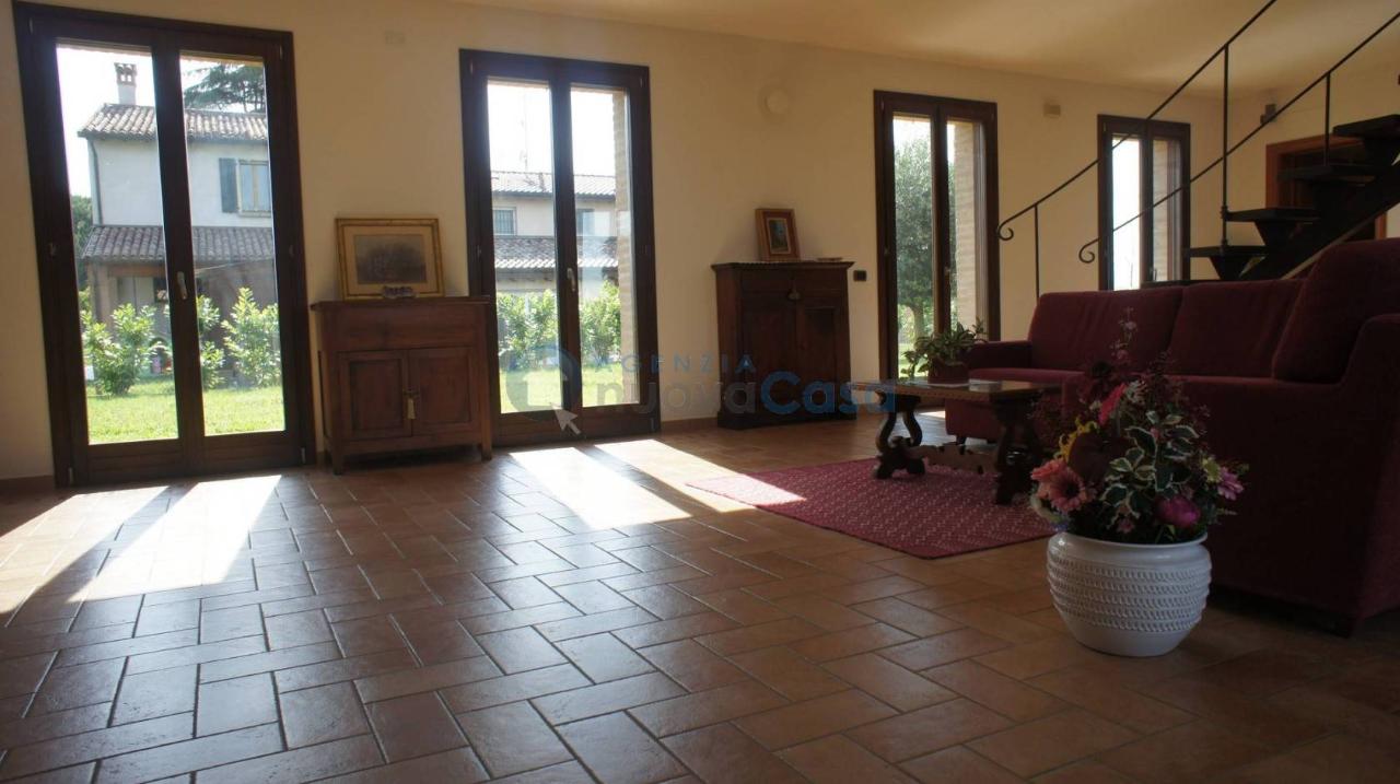 casa indipendente in vendita a Faenza