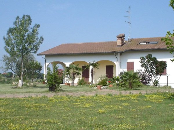 casa indipendente in vendita a Faenza