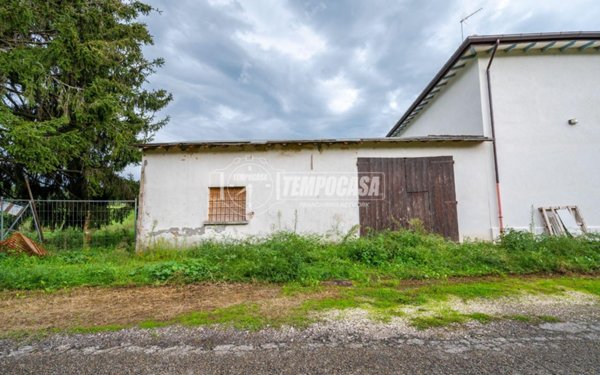 appartamento in vendita a Faenza in zona Reda