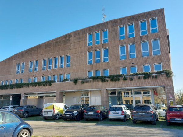ufficio in vendita a Faenza