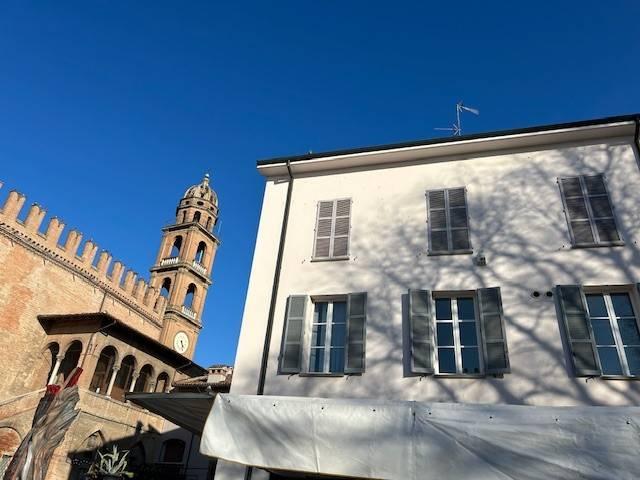 appartamento in vendita a Faenza in zona Centro Storico
