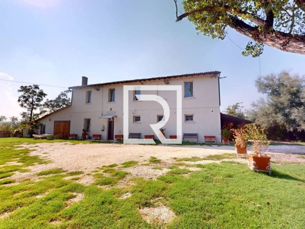 casa indipendente in vendita a Faenza in zona Cosina