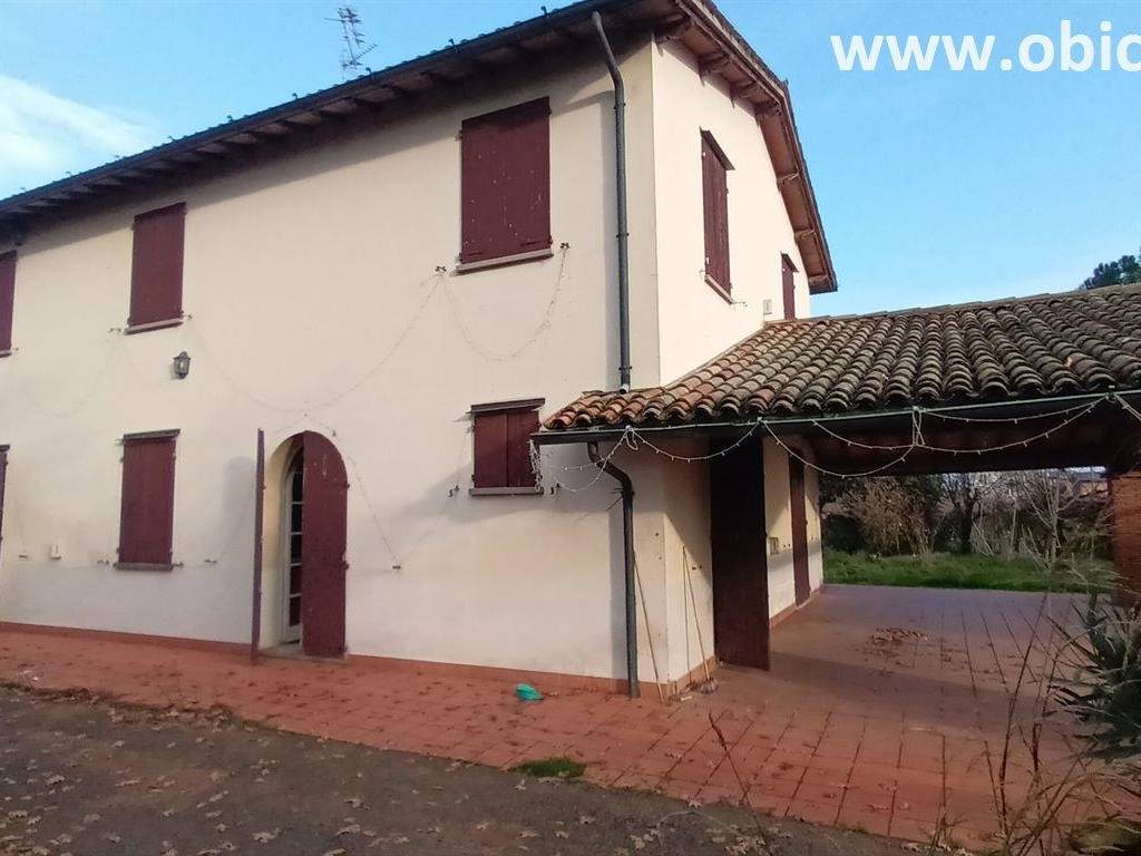 casa indipendente in vendita a Faenza