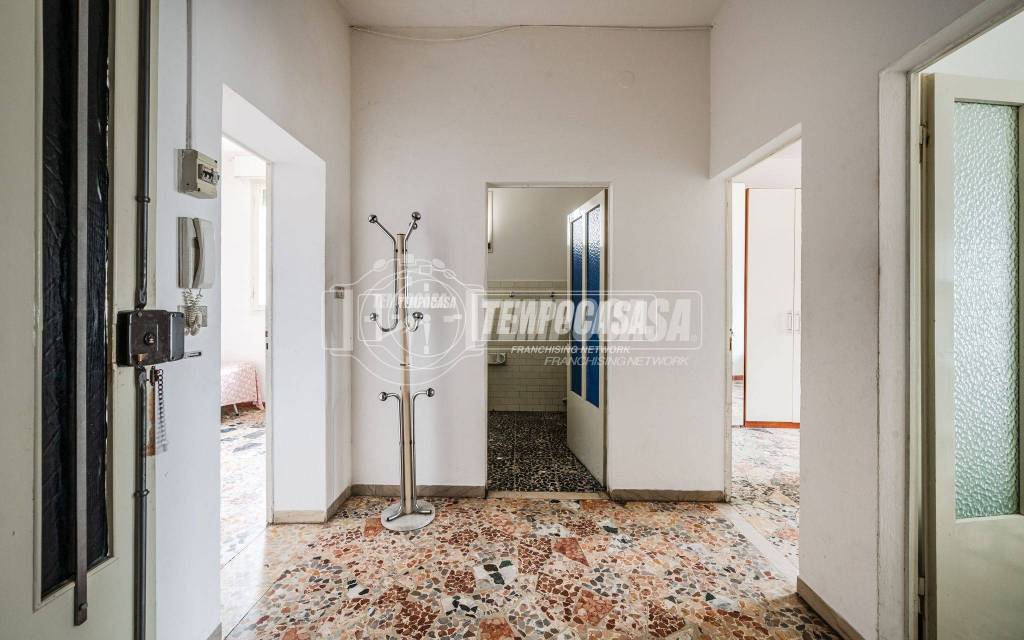 appartamento in vendita a Faenza in zona Centro Storico