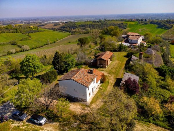 casa indipendente in vendita a Faenza