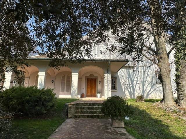 casa indipendente in vendita a Faenza