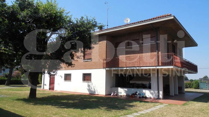 casa indipendente in vendita a Faenza