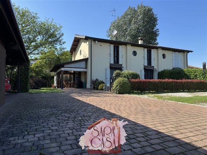 casa indipendente in vendita a Faenza