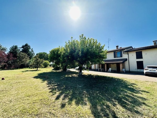 casa indipendente in vendita a Faenza
