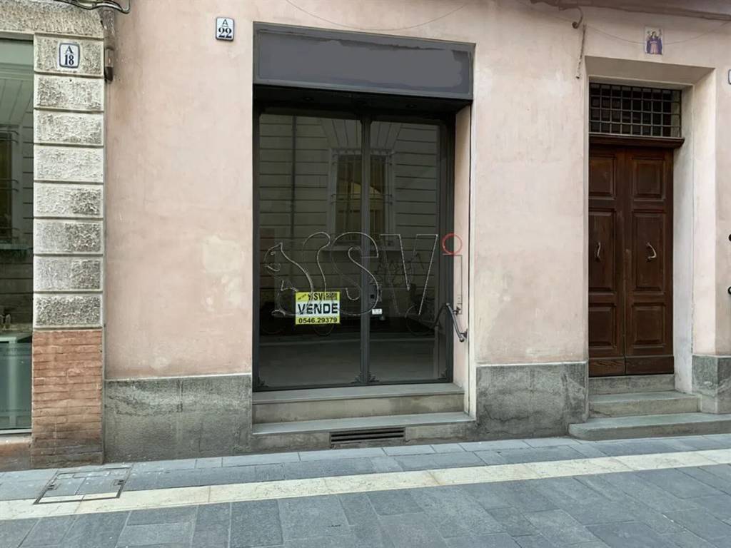 appartamento in vendita a Faenza in zona Centro Storico